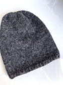 Ciepła czapka ręcznie robiona CHMURKA Alpaka 06 Antracyt