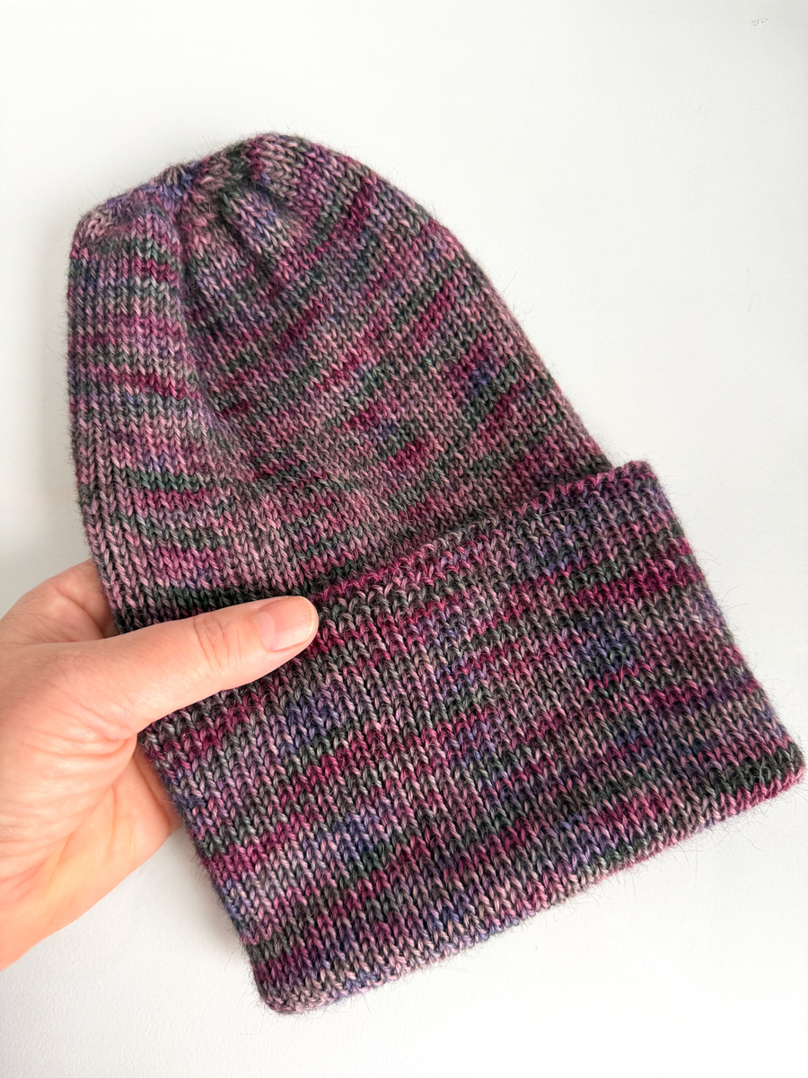 Czapka wywijana HELEN 100% Alpaka 9044 ciemne winogrona